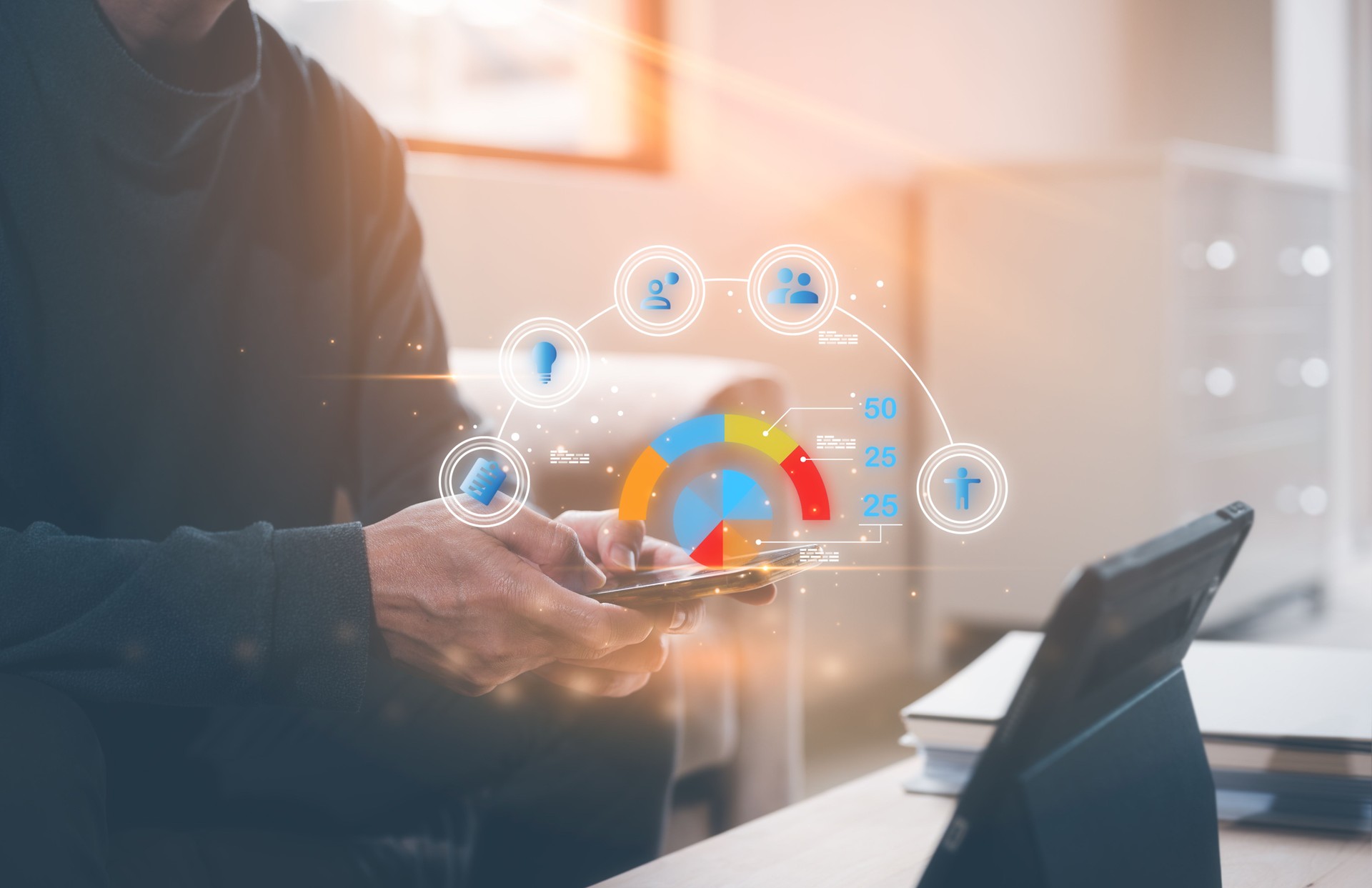 Business Plan Strategy Data Analysis concetp, homme d’affaires utilisant un smartphone Diagramme virtuel de travail, Organigramme de connexion